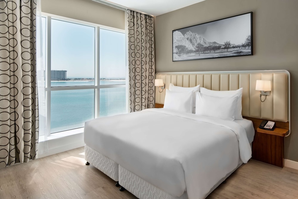 Radisson Resort Ras Al Khaimah Marjan Island — Hotel rooms in Ras al Khaimah
