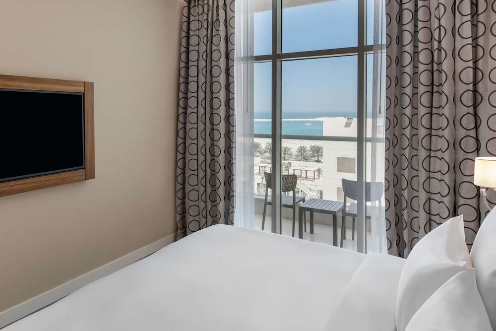 Radisson Resort Ras Al Khaimah Marjan Island — Hotel rooms in Ras al Khaimah