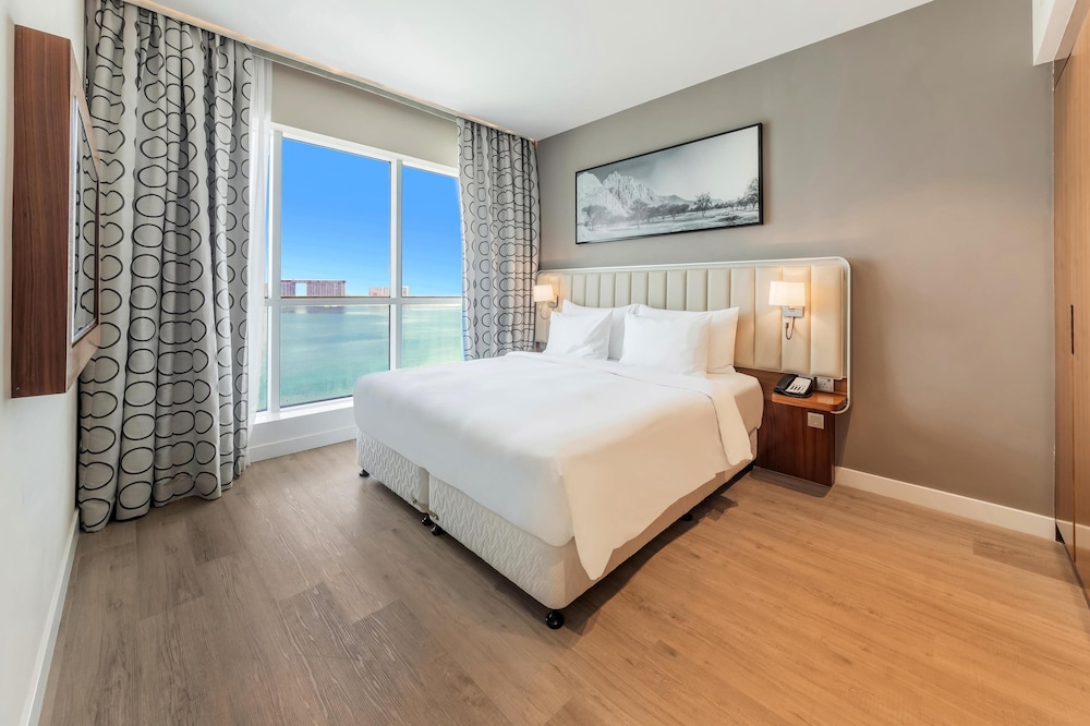 Radisson Resort Ras Al Khaimah Marjan Island — Hotel rooms in Ras al Khaimah