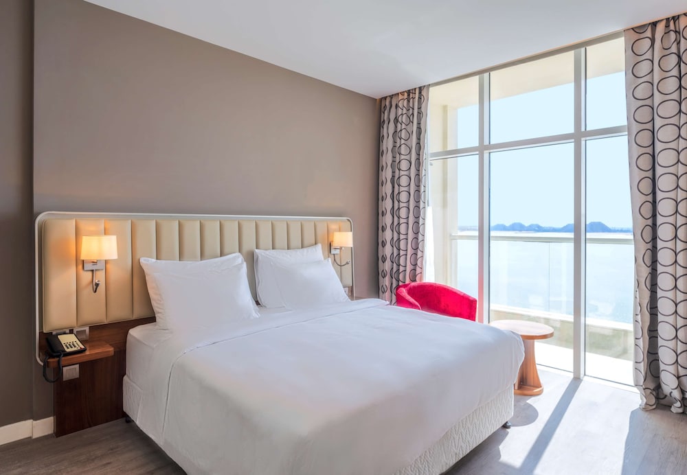 Radisson Resort Ras Al Khaimah Marjan Island — Hotel rooms in Ras al Khaimah