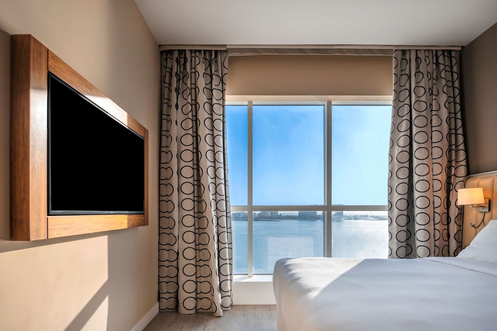 Radisson Resort Ras Al Khaimah Marjan Island — Hotel rooms in Ras al Khaimah