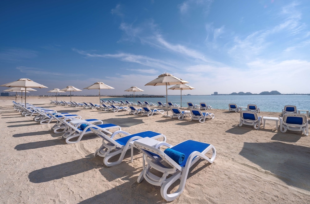 Radisson Resort Ras Al Khaimah Marjan Island — Beach in Ras al Khaimah