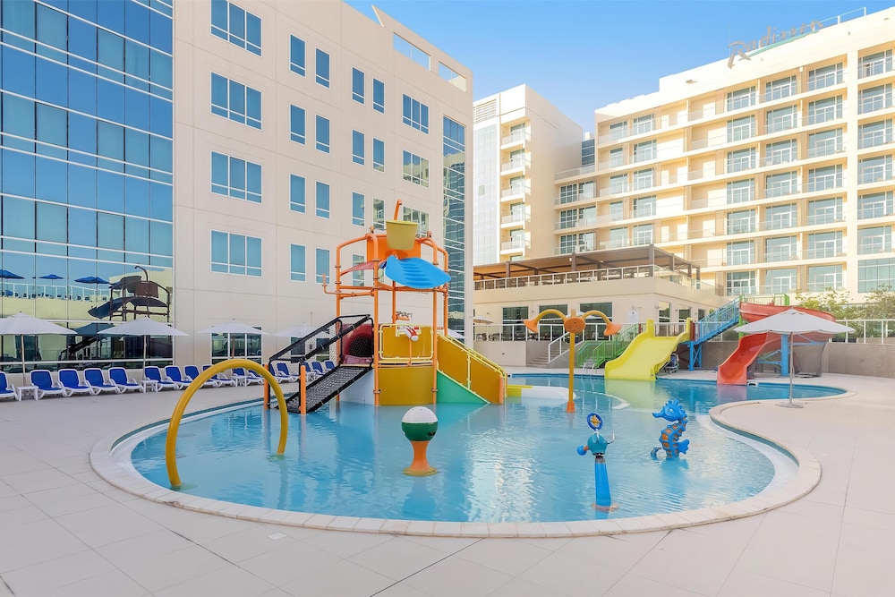 Radisson Resort Ras Al Khaimah Marjan Island — Swimming pool in Ras al Khaimah