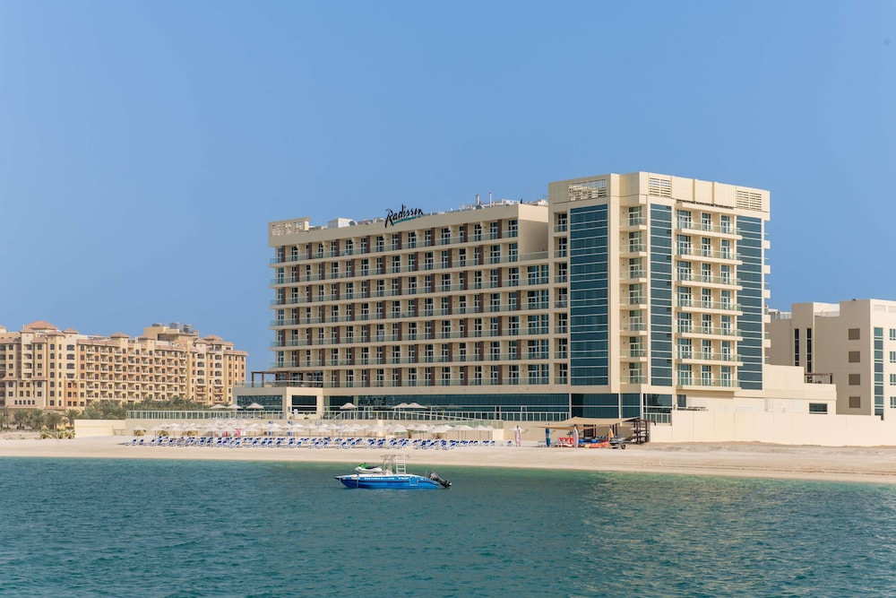 Radisson Resort Ras Al Khaimah Marjan Island — Hotel building in Ras al Khaimah