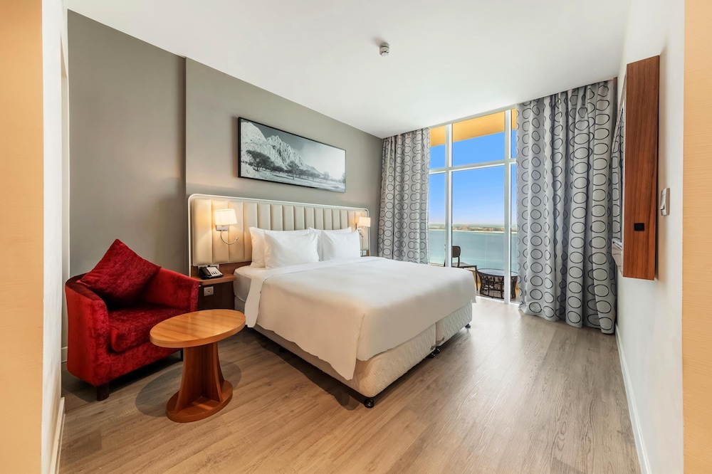 Radisson Resort Ras Al Khaimah Marjan Island — Hotel rooms in Ras al Khaimah