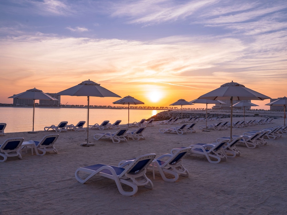 Radisson Resort Ras Al Khaimah Marjan Island — Beach in Ras al Khaimah