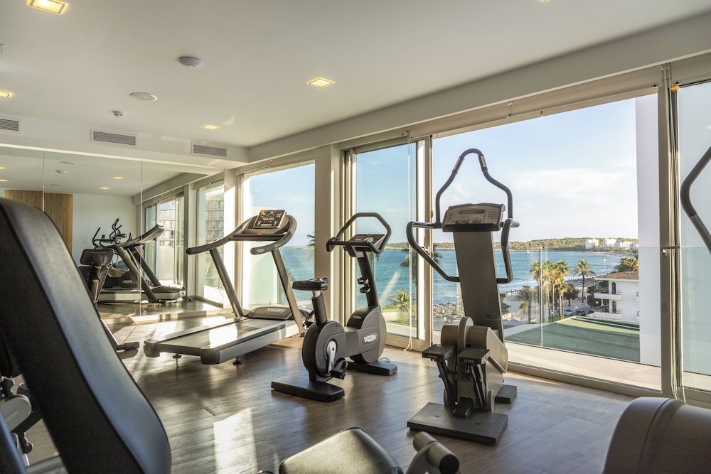 Kyrat Amarac — Sports & recreation in Cala Millor, Balearic Islands