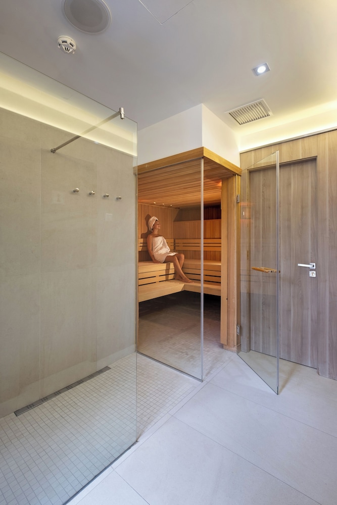 Kyrat Amarac — Hotel rooms in Cala Millor, Balearic Islands
