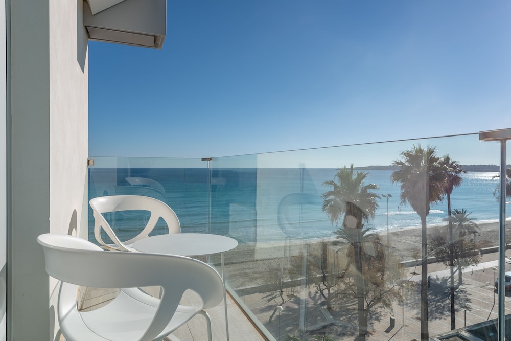 Kyrat Amarac — Hotel rooms in Cala Millor, Balearic Islands