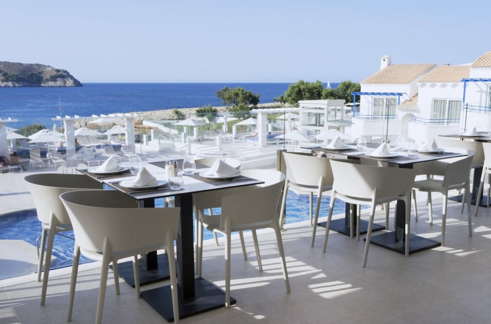 Parque Nereida Suites Hotel — Restaurant & bars in Cala Ratjada, Balearic Islands