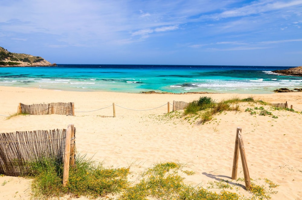 Parque Nereida Suites Hotel — Beach in Cala Ratjada, Balearic Islands
