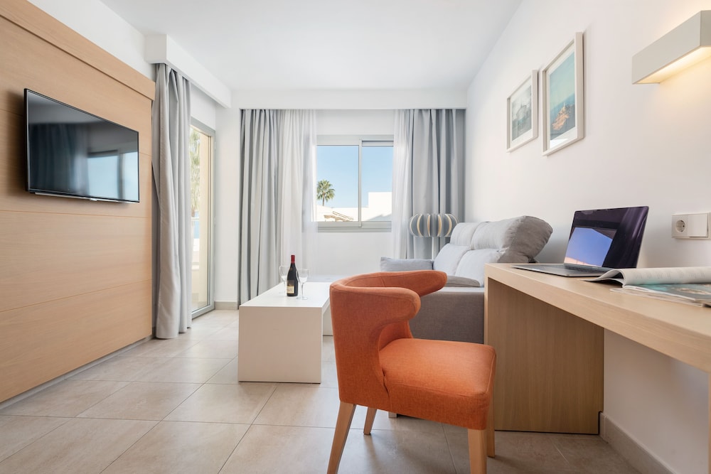 Trendhotel Alcudia - Adults Only +18 — Hotel rooms in Alcudia, Balearic Islands