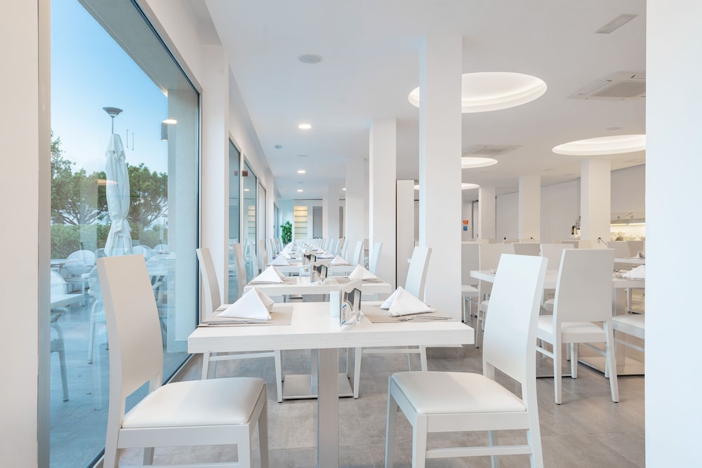 Trendhotel Alcudia - Adults Only +18 — Restaurant & bars in Alcudia, Balearic Islands