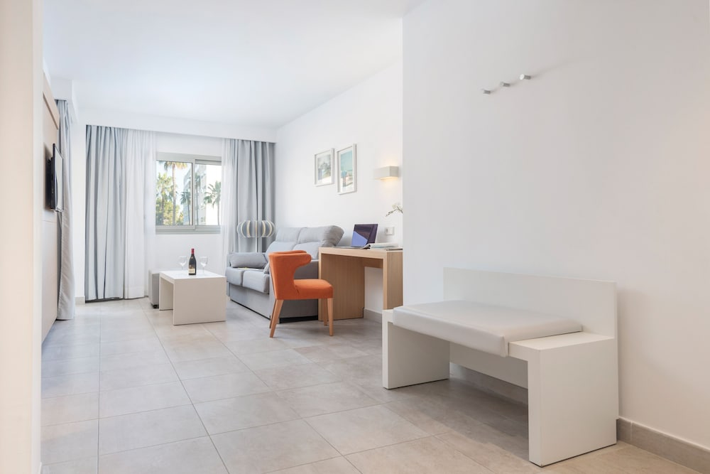Trendhotel Alcudia - Adults Only +18 — Hotel rooms in Alcudia, Balearic Islands