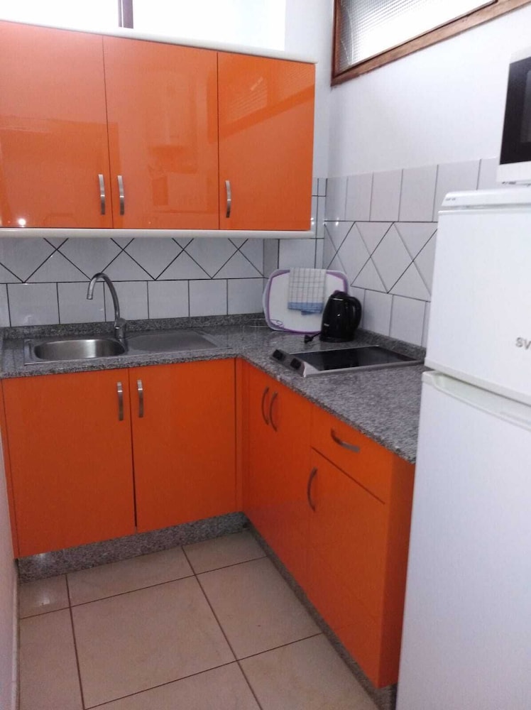 Apartamentos Las Arenas — Hotel rooms in Playa del Ingles, Canary Islands