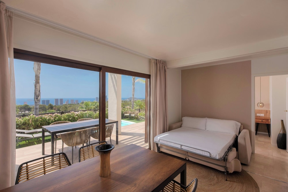 Four Points® by Sheraton Costa Blanca Villas — Hotel rooms in Benidorm, Valencian Community