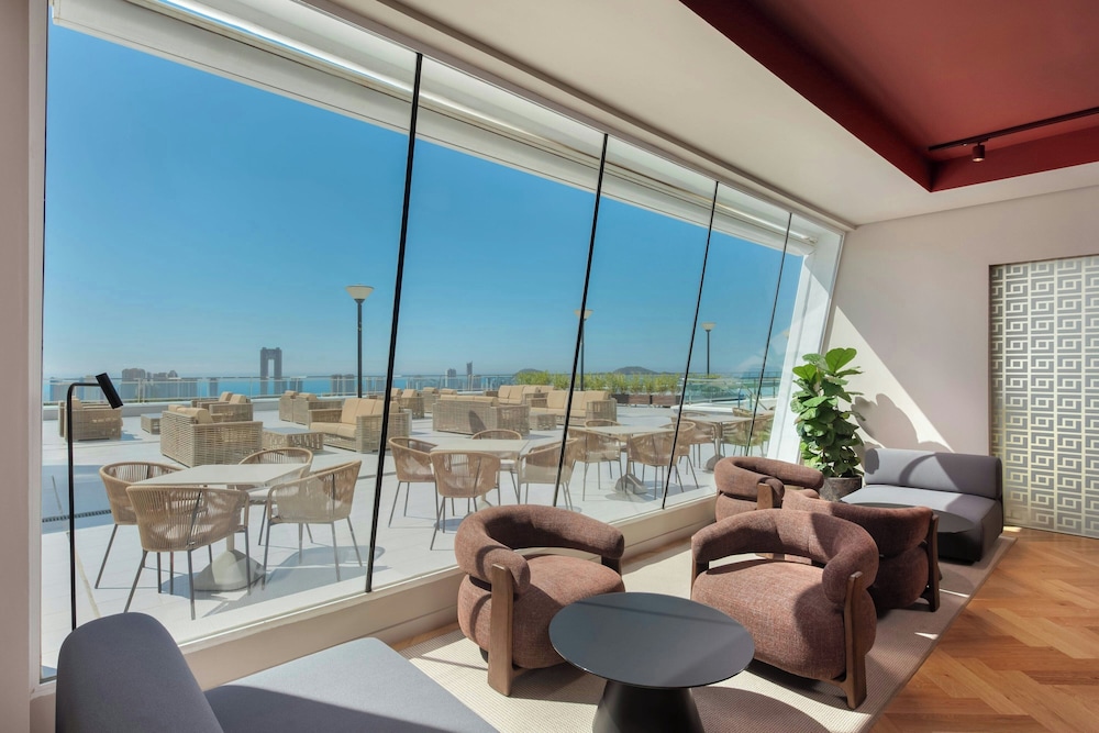 Four Points® by Sheraton Costa Blanca Villas — Restaurant & bars in Benidorm, Valencian Community