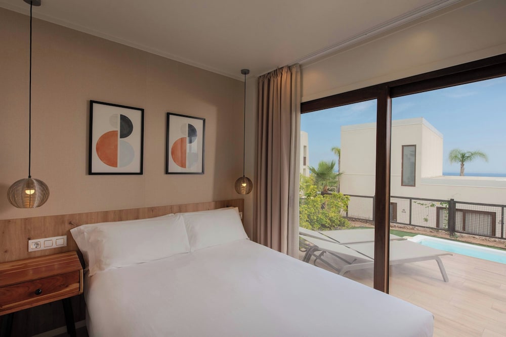 Four Points® by Sheraton Costa Blanca Villas — Hotel rooms in Benidorm, Valencian Community