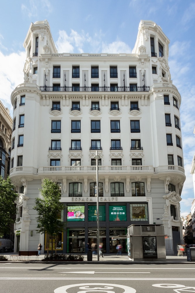 Pestana CR7 Gran Vía Madrid - zdjęcie 3