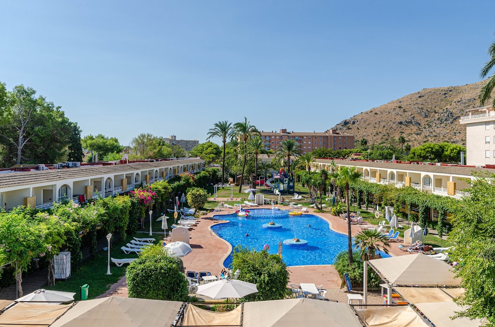 Mariner Club Apartments — Swimming pool in Alcudia, Balearic Islands