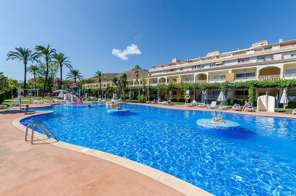 Mariner Club Apartments — Swimming pool in Alcudia, Balearic Islands