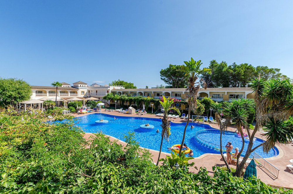 Mariner Club Apartments — Swimming pool in Alcudia, Balearic Islands