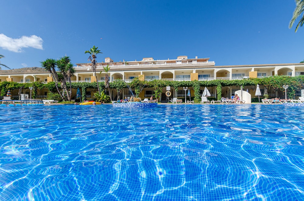 Mariner Club Apartments — Swimming pool in Alcudia, Balearic Islands