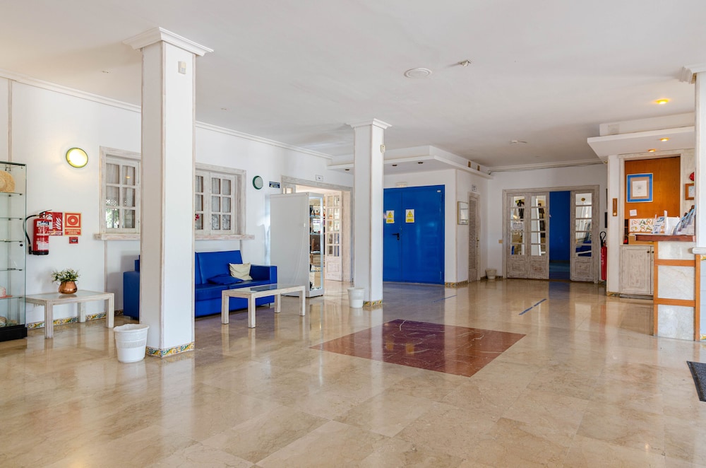 Mariner Club Apartments — Hotel building in Alcudia, Balearic Islands