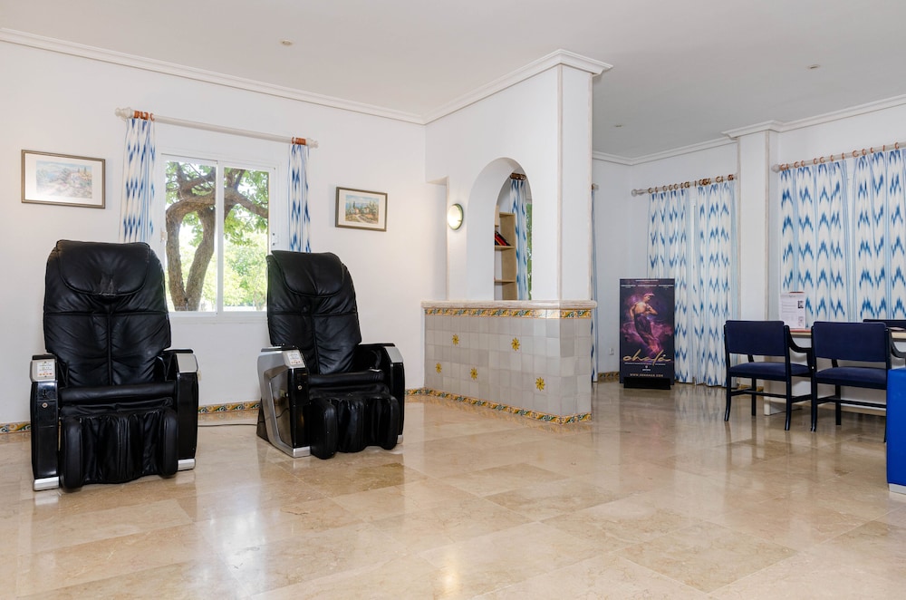 Mariner Club Apartments — Spa in Alcudia, Balearic Islands