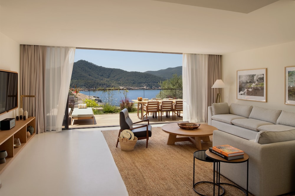 Six Senses Ibiza — Hotel rooms in Portinatx, Balearic Islands