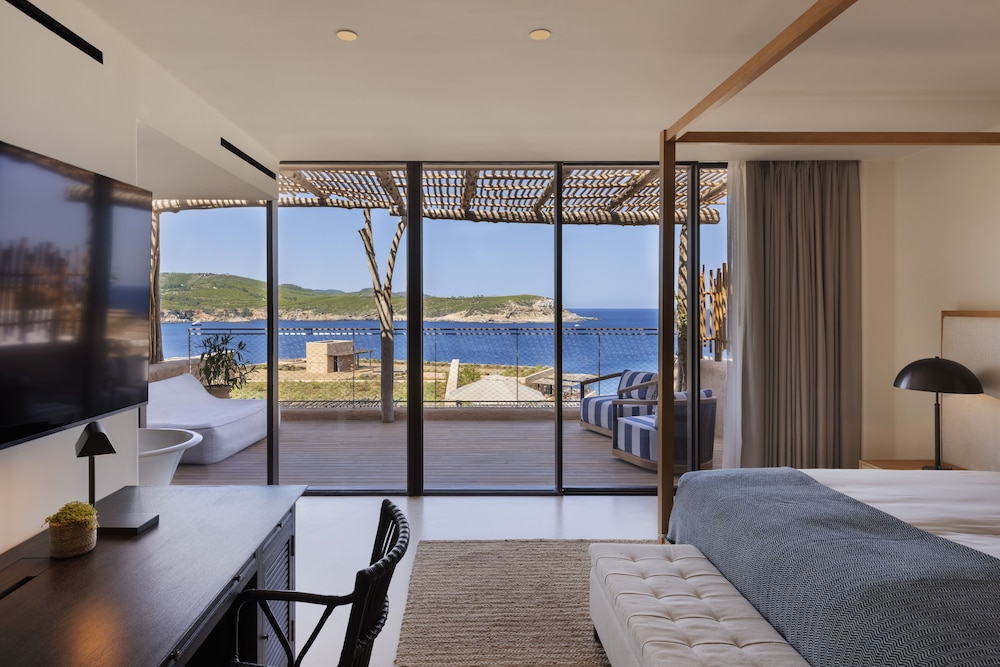 Six Senses Ibiza — Hotel rooms in Portinatx, Balearic Islands