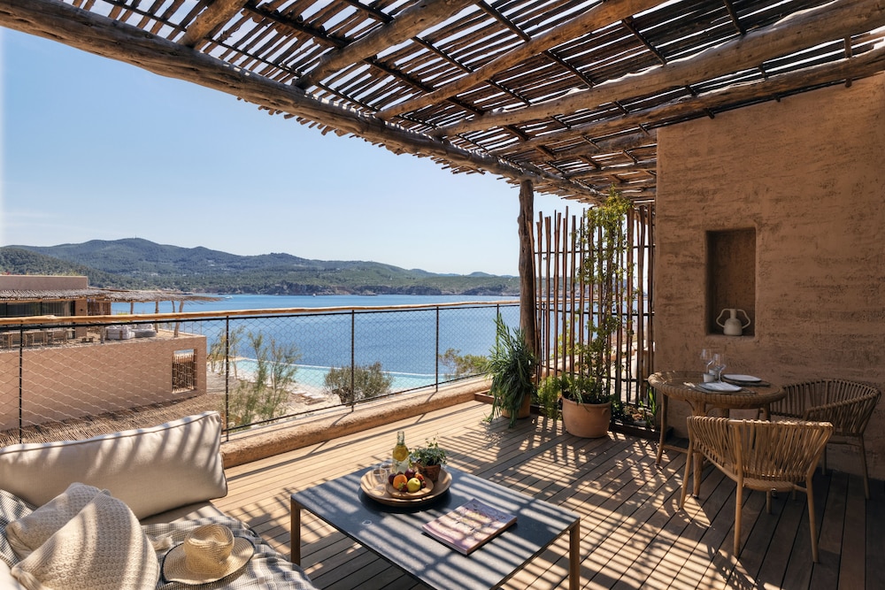 Six Senses Ibiza — Hotel rooms in Portinatx, Balearic Islands