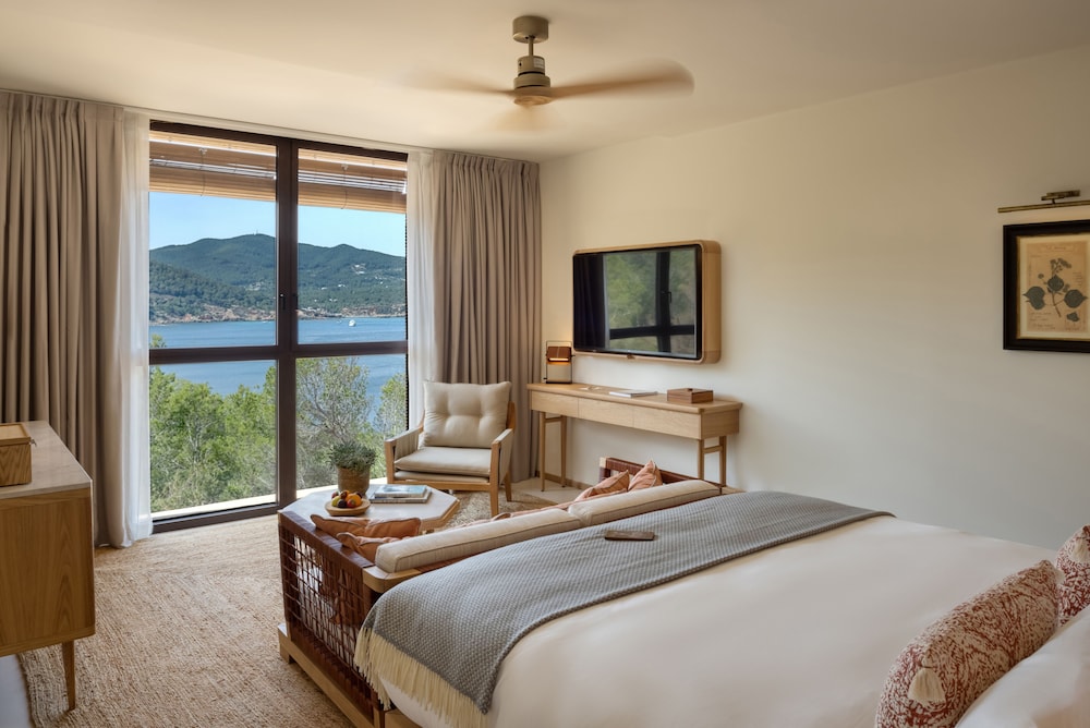 Six Senses Ibiza — Hotel rooms in Portinatx, Balearic Islands