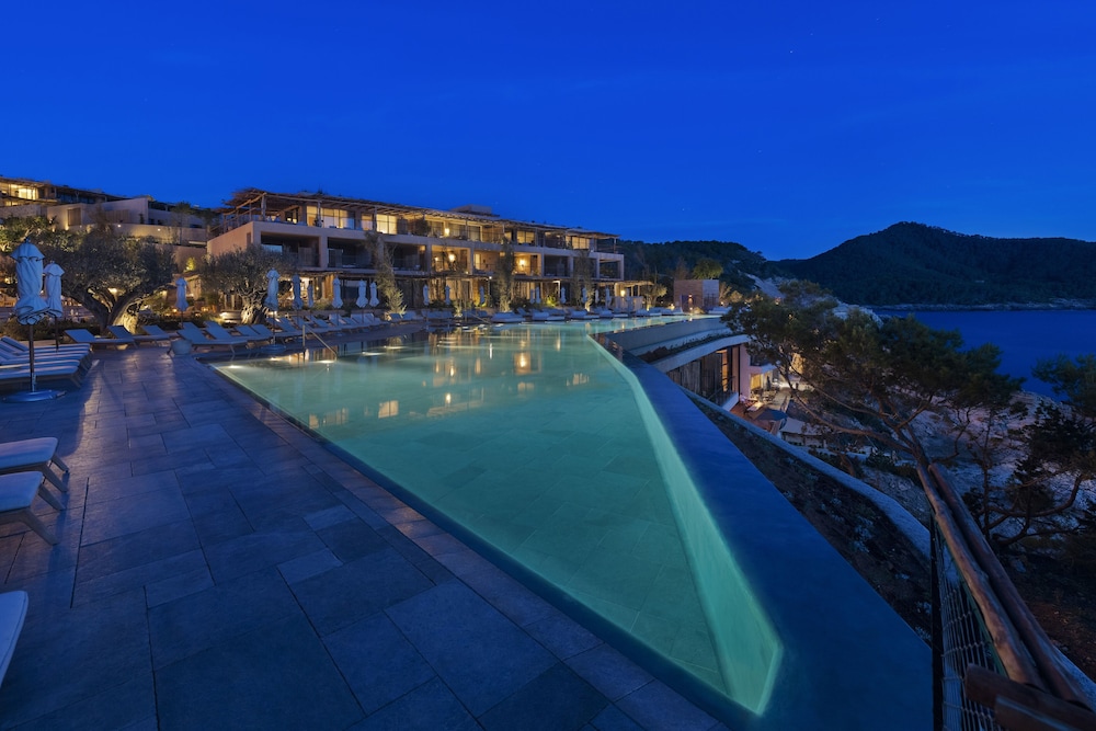 Six Senses Ibiza — Swimming pool in Portinatx, Balearic Islands