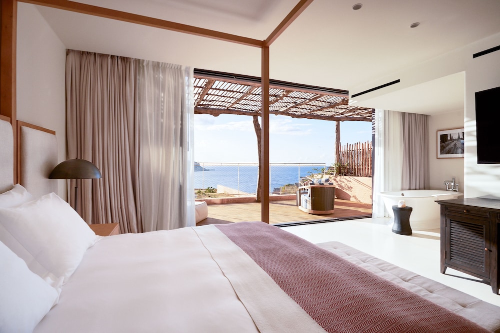 Six Senses Ibiza — Hotel rooms in Portinatx, Balearic Islands