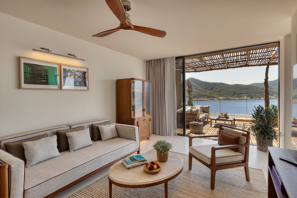 Six Senses Ibiza — Hotel rooms in Portinatx, Balearic Islands