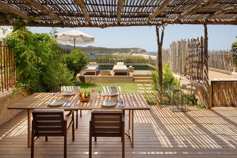 Six Senses Ibiza — Swimming pool in Portinatx, Balearic Islands