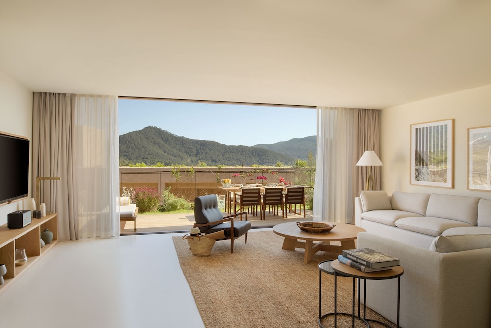 Six Senses Ibiza — Hotel rooms in Portinatx, Balearic Islands