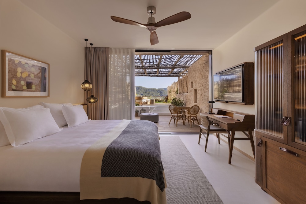 Six Senses Ibiza — Hotel rooms in Portinatx, Balearic Islands