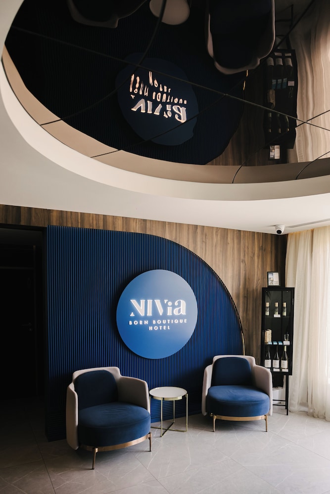 Nivia Born Boutique Hotel