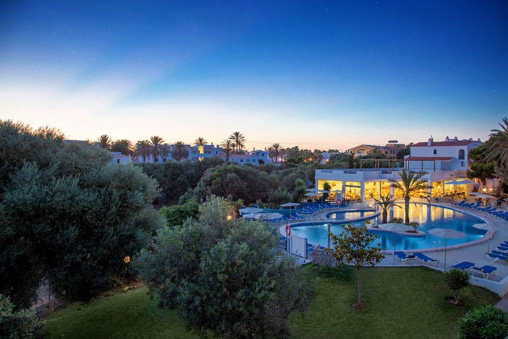 Vibra Caleta Playa Apartamentos — Swimming pool in Santandria, Balearic Islands