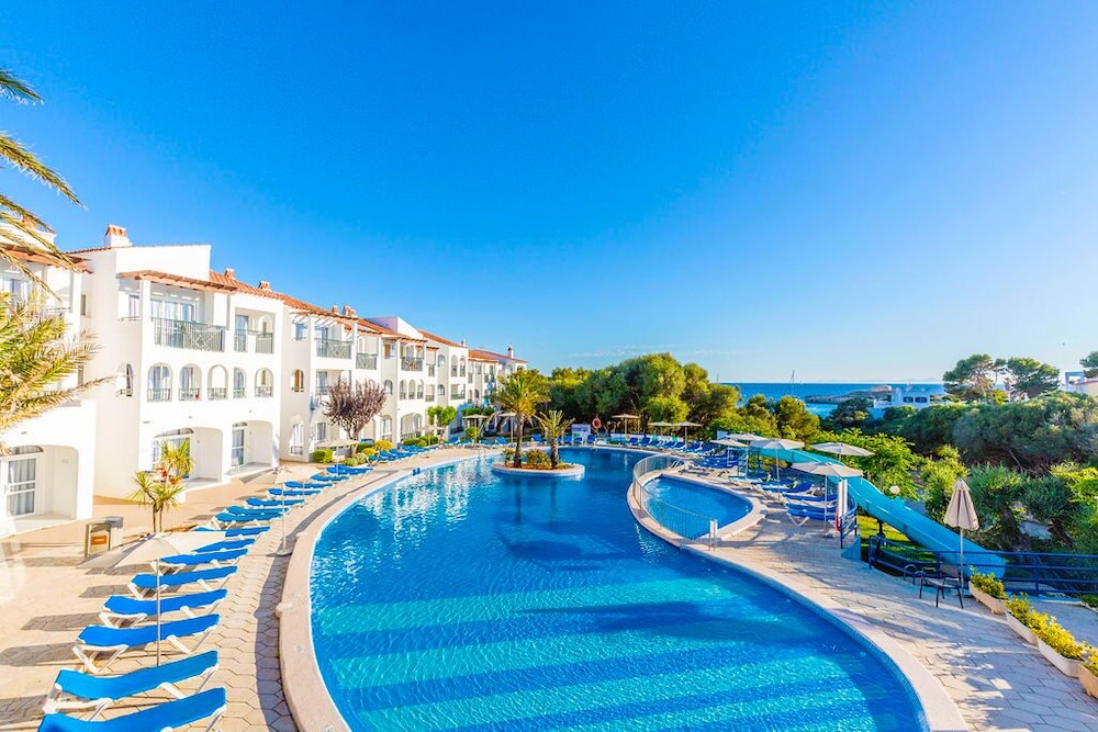 Vibra Caleta Playa Apartamentos — Swimming pool in Santandria, Balearic Islands