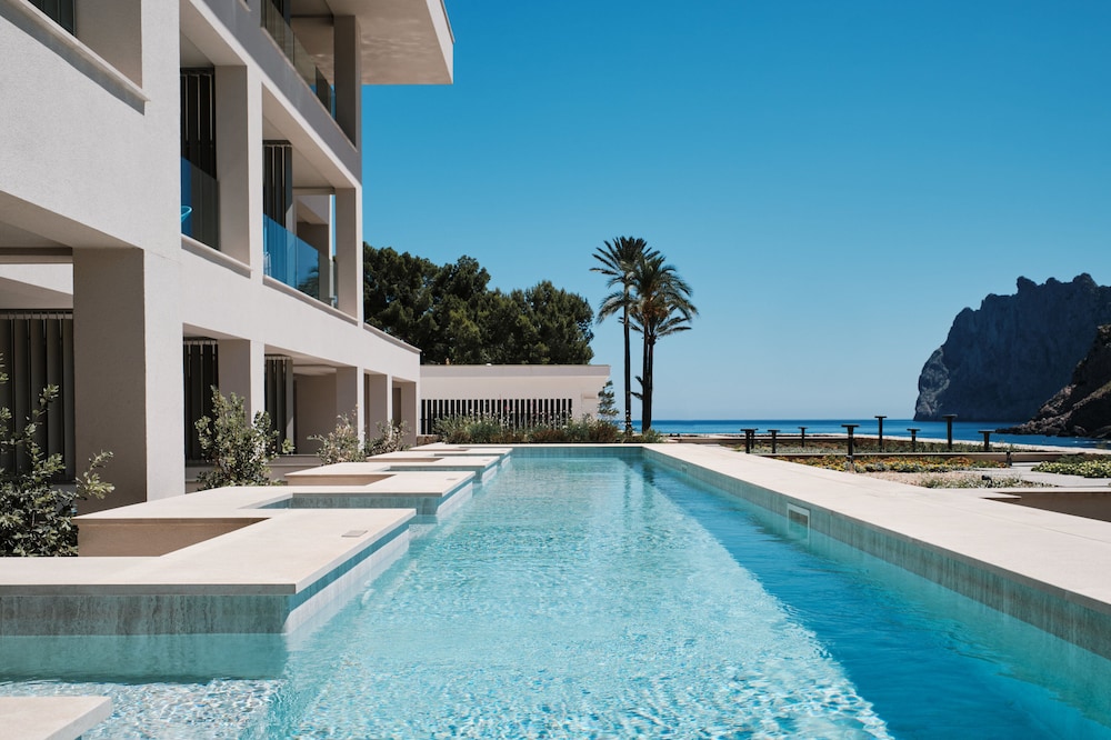 Hotel El Vicenç  de la Mar - Adults Only (+12) — Swimming pool in Puerto Pollensa, Balearic Islands