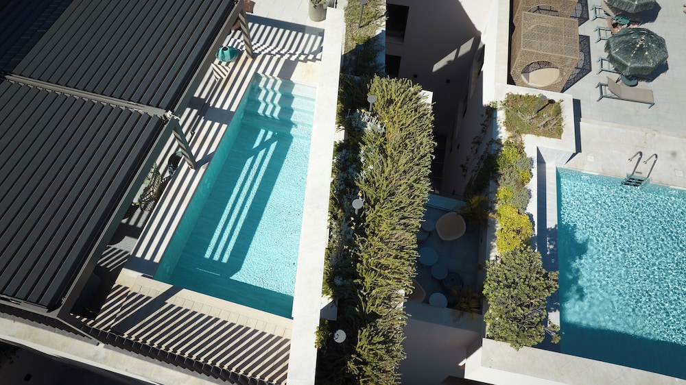 Hotel El Vicenç  de la Mar - Adults Only (+12) — Swimming pool in Puerto Pollensa, Balearic Islands