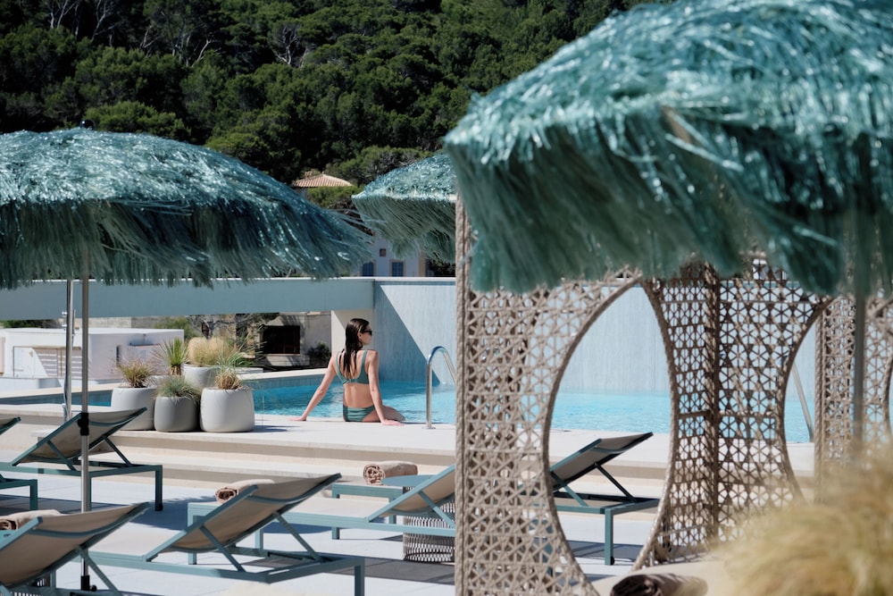 Hotel El Vicenç  de la Mar - Adults Only (+12) — Swimming pool in Puerto Pollensa, Balearic Islands