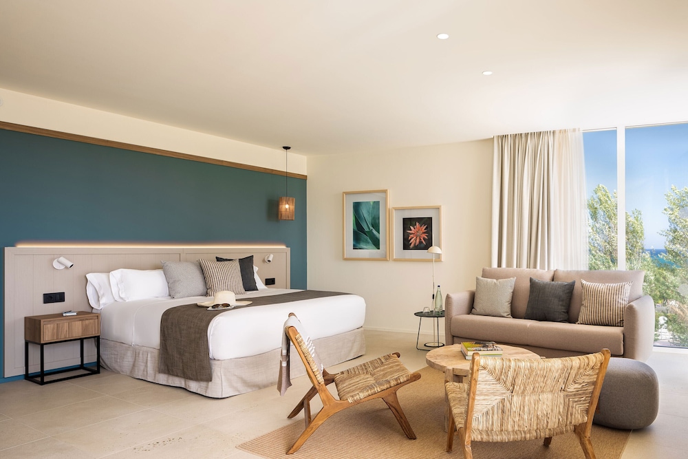 Atzavara Hotel & Spa — Hotel rooms in Santa Susanna, Catalonia