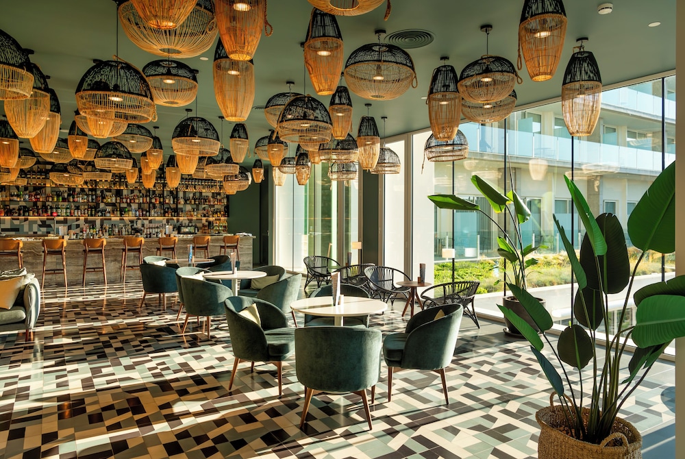 Atzavara Hotel & Spa — Restaurant & bars in Santa Susanna, Catalonia