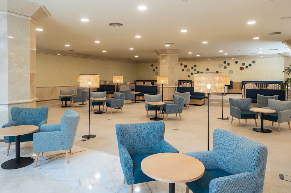 Barceló Lanzarote Royal Level — Restaurant & bars in Costa Teguise, Canary Islands