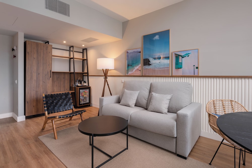 Barceló Lanzarote Royal Level — Hotel rooms in Costa Teguise, Canary Islands