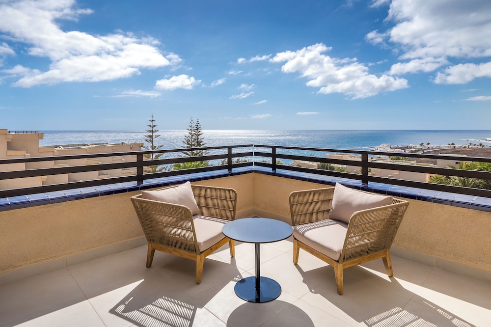 Barceló Lanzarote Royal Level — Hotel rooms in Costa Teguise, Canary Islands